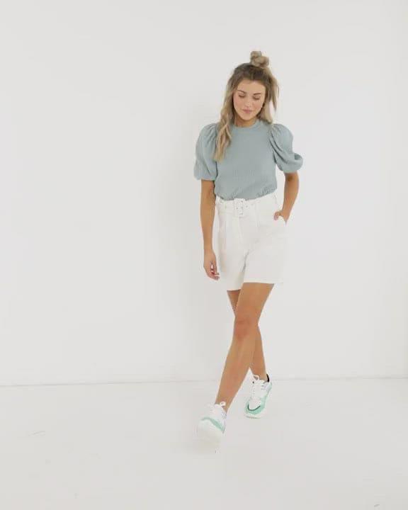 https://shop.mintberry.com.co/storage/main/video/video-1.mp4